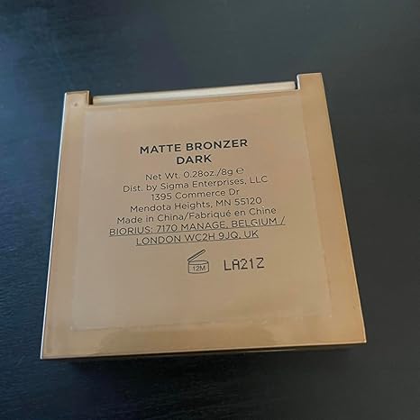 Sigma beauty matte bronzer  dark